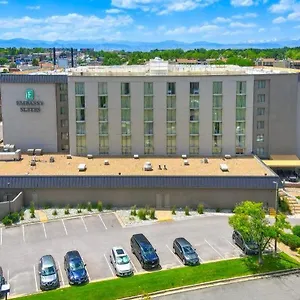 embassy-suites-denver-southeast.seedenverhotels.com/