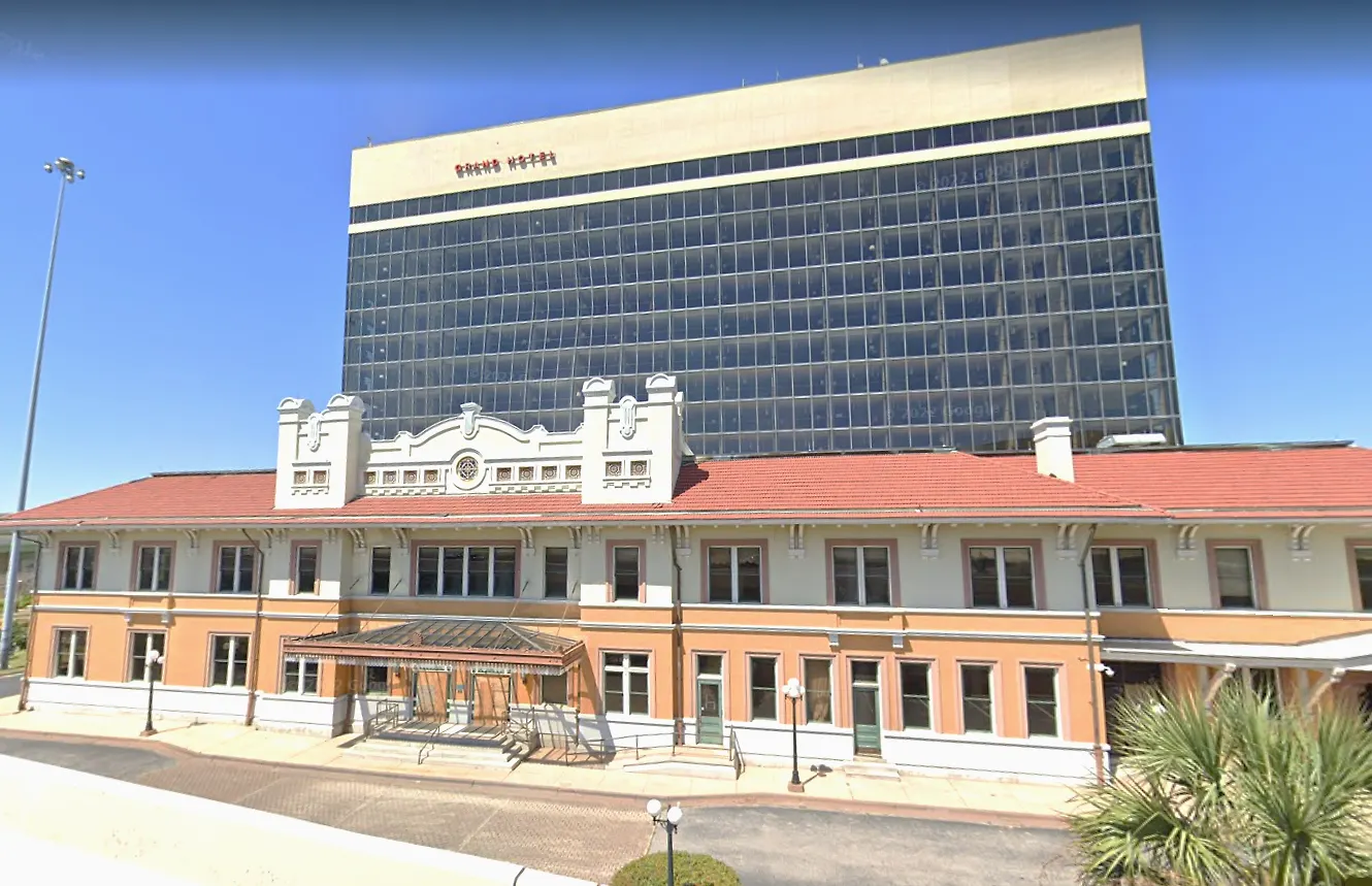 Crowne Plaza Pensacola Grand Hotell