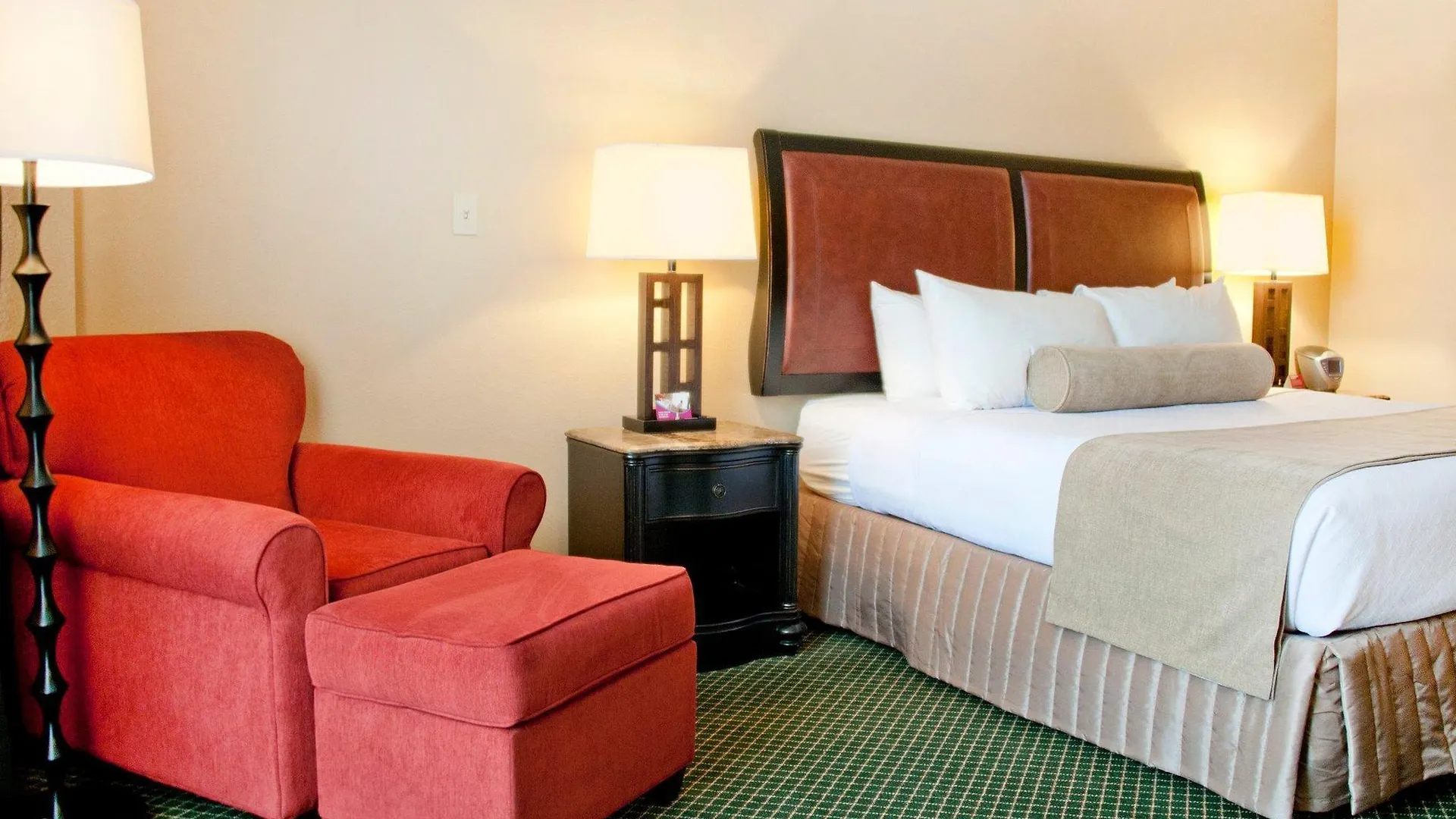 Crowne Plaza Pensacola Grand Hotell