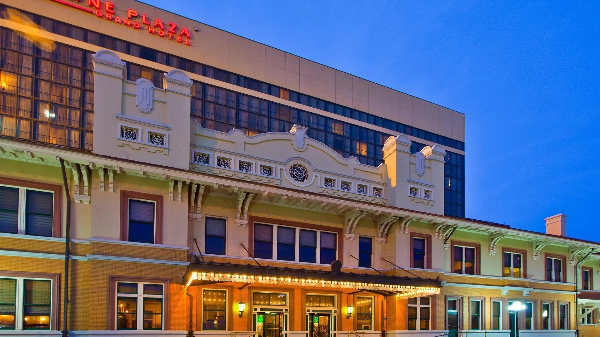 Crowne Plaza Pensacola Grand Hotell