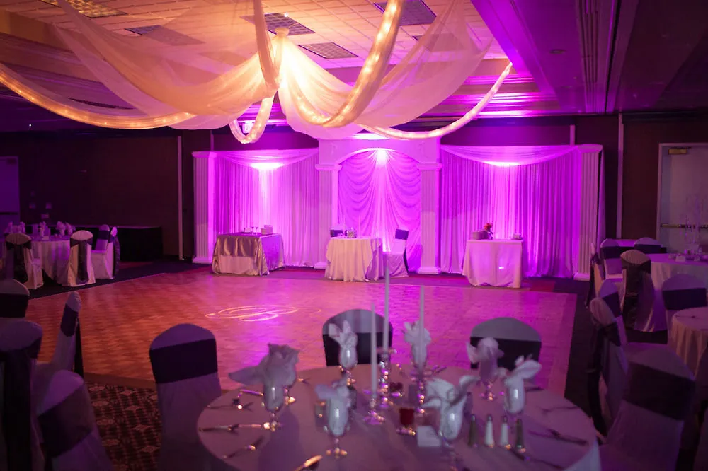 Crowne Plaza Pensacola Grand Hotell