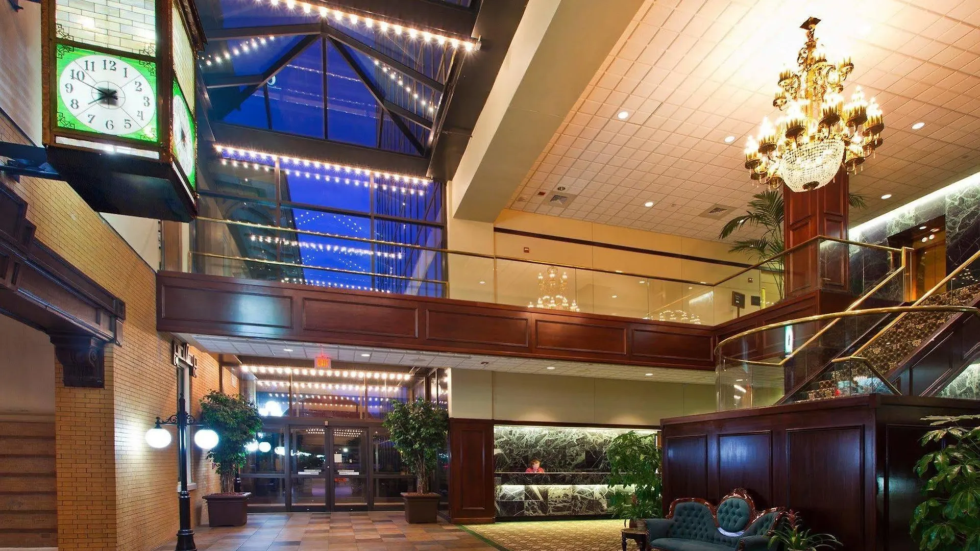 Crowne Plaza Pensacola Grand Hotell